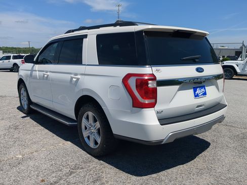 Certified 2020 Ford Expedition XLT w/ Equipment Group 202A AWD/4WD image 5