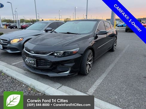 Used 2017 Chevrolet Malibu Premier w/ Premier Sun and Wheel Package image 5
