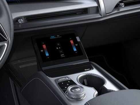 New 2026 Cadillac Vistiq Luxury AWD/4WD image 23