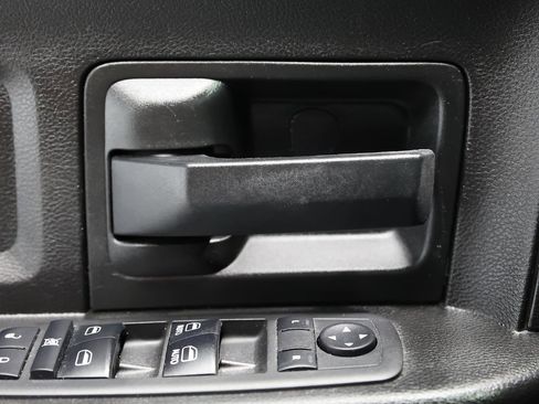 Used 2019 RAM 1500 Express image 21