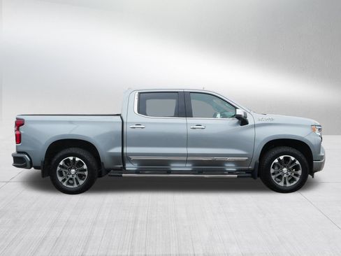 Used 2023 Chevrolet Silverado 1500 High Country w/ Technology Package AWD/4WD image 8