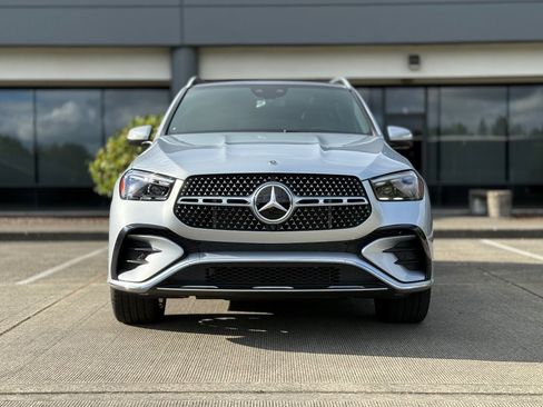 Used 2024 Mercedes-Benz GLE 450 4MATIC image 9