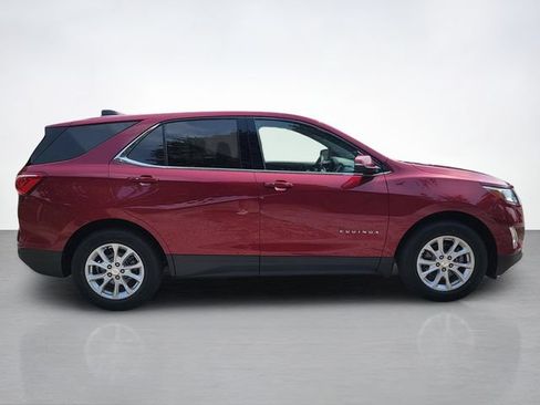 Used 2018 Chevrolet Equinox LT FWD image 2