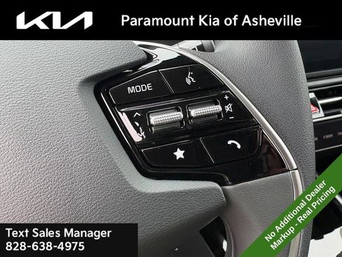 New 2026 Kia Niro LX FWD image 14