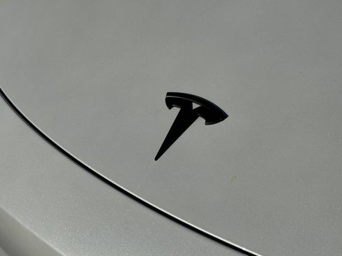 Used 2021 Tesla Model Y Long Range AWD/4WD image 20