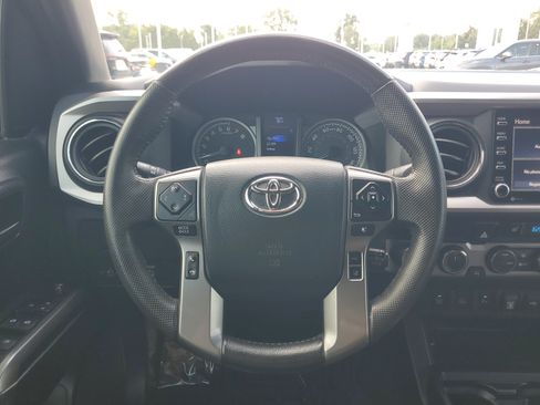 Used 2020 Toyota Tacoma Limited AWD/4WD image 23