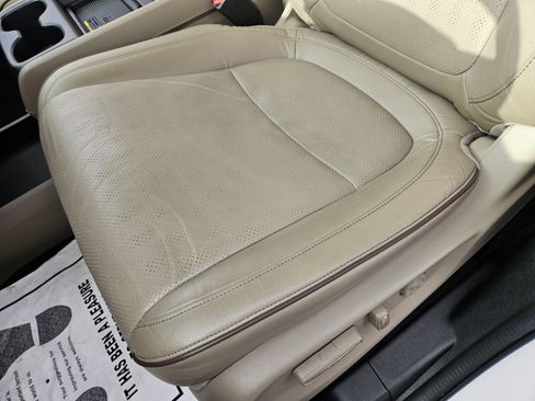 Used 2024 Honda Odyssey Elite image 8