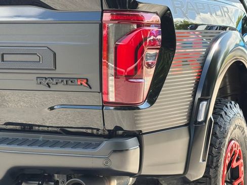 Certified 2025 Ford F150 Raptor w/ Equipment Group 803A Raptor R AWD/4WD image 8