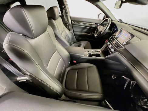 Used 2022 Honda Accord Sport image 25