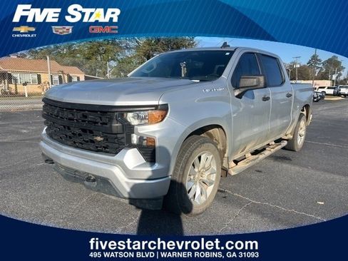 Used 2022 Chevrolet Silverado 1500 Custom image 1
