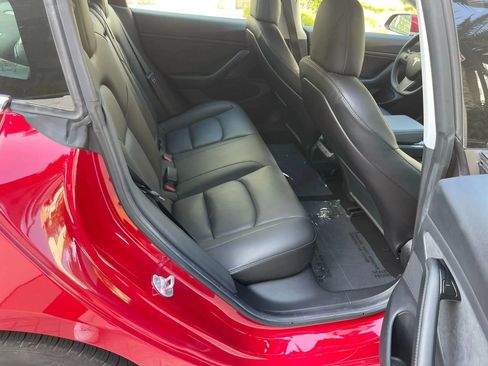 Used 2018 Tesla Model 3 Long Range RWD image 15