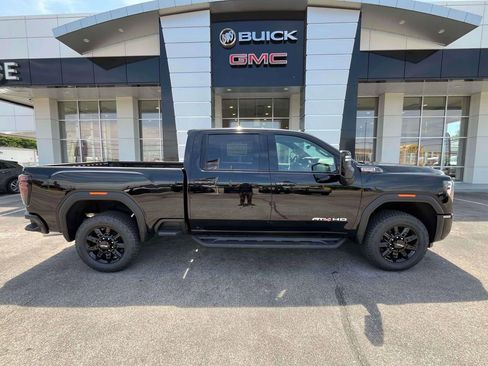 New 2026 GMC Sierra 2500 AT4 w/ Technology Package AWD/4WD image 2