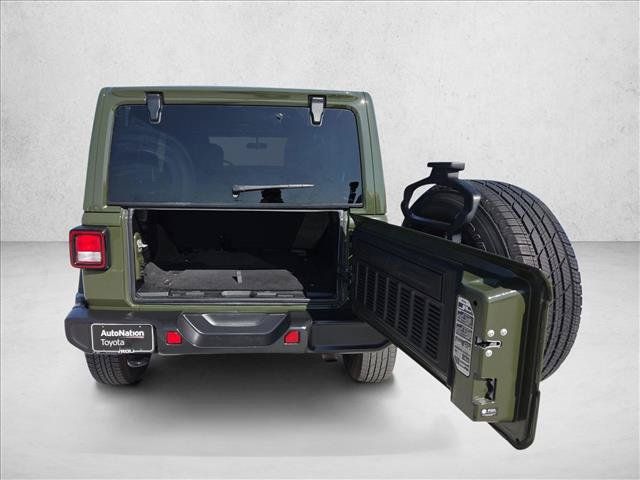 Used 2021 Jeep Wrangler Unlimited Sahara AWD/4WD image 6