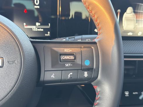 Certified 2025 Nissan Kicks SR image 20