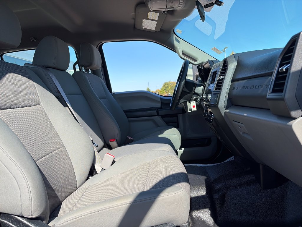 Used 2017 Ford F250 XL w/ Power Equipment Group AWD/4WD image 11
