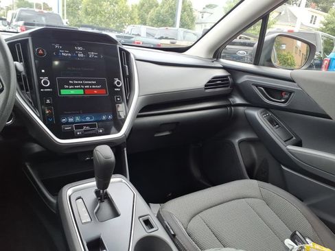 Used 2024 Subaru Crosstrek 2.0i Premium AWD/4WD image 16