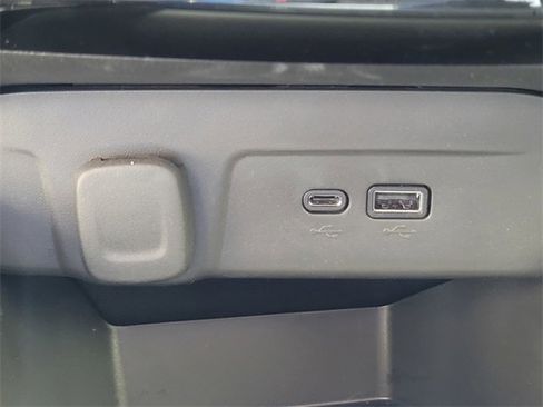 Used 2025 Chevrolet Trax LT w/ Driver Confidence Package image 14