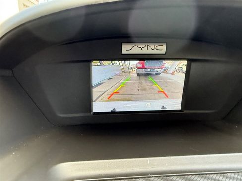 Used 2016 Ford Escape SE image 9