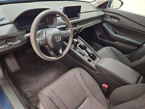 Certified 2025 Honda Accord SE image 2