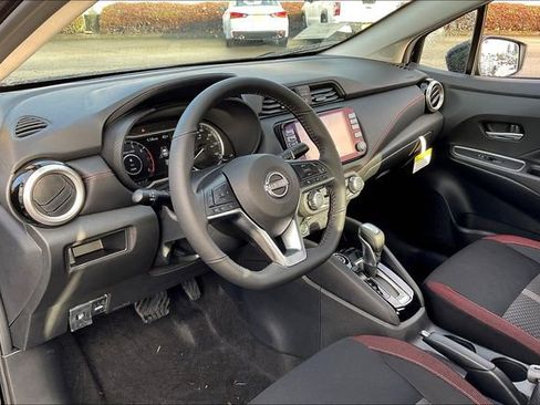 New 2025 Nissan Versa SR w/ Trunk Package image 6