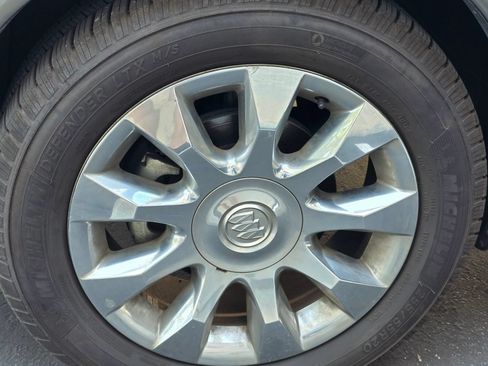 Used 2012 Buick Enclave Premium FWD image 15