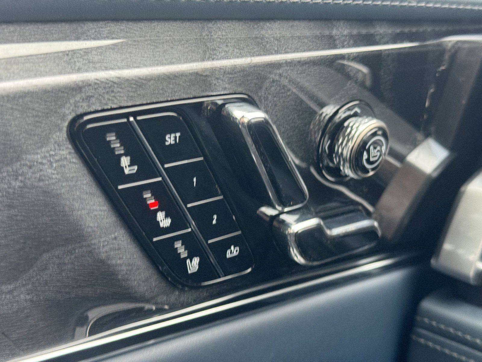 New 2025 Cadillac Escalade IQ Sport 2 AWD/4WD image 32