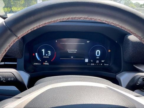 Certified 2025 Ford Explorer Active RWD image 19