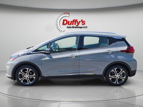 Used 2020 Chevrolet Bolt Premier w/ Infotainment Package FWD image 21