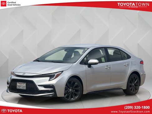 Certified 2023 Toyota Corolla SE FWD image 1