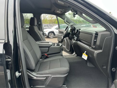 Used 2024 Chevrolet Silverado 1500 LT AWD/4WD image 20