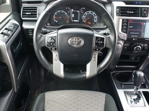 Used 2020 Toyota 4Runner SR5 image 5
