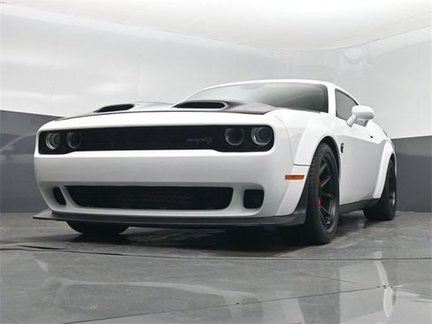 Used 2021 Dodge Challenger SRT Hellcat Redeye image 37