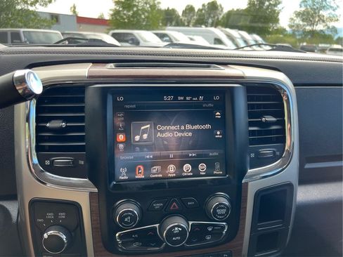 Used 2016 RAM 3500 Laramie w/ Cold Weather Group AWD/4WD image 16