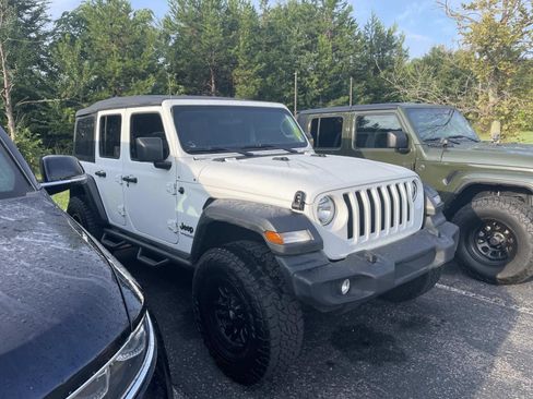 Used 2022 Jeep Wrangler Unlimited Sport AWD/4WD image 1