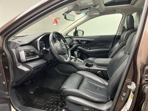 Used 2020 Subaru Outback Limited w/ Popular Package #2 image 3