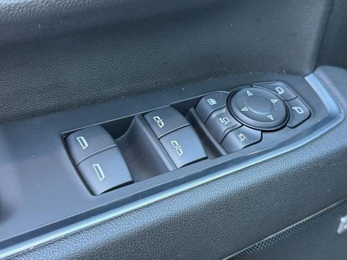 Used 2024 GMC Sierra 2500 SLT w/ SLT Premium Package image 23