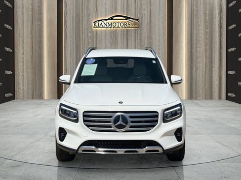 Used 2025 Mercedes-Benz GLB 250 image 2