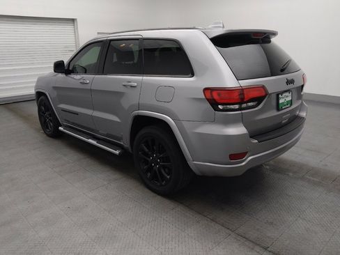 Used 2019 Jeep Grand Cherokee Altitude image 5