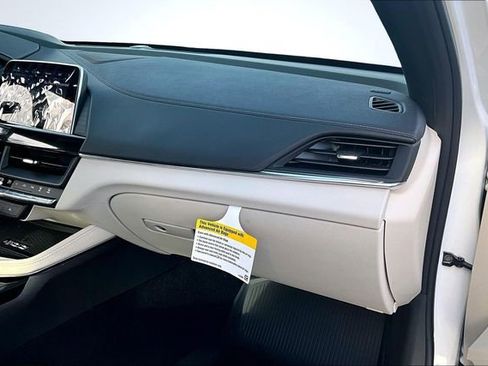 Used 2025 Cadillac CT4 Luxury image 26