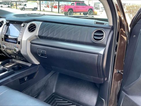 Used 2021 Toyota Tundra Platinum image 18