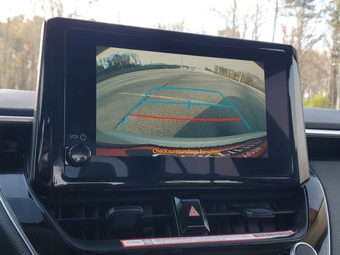 Certified 2025 Toyota Corolla LE image 24