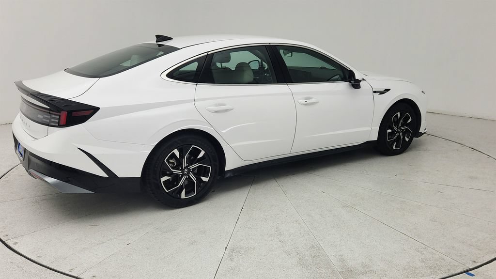 Used 2025 Hyundai Sonata SEL FWD image 7
