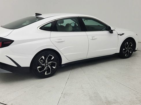 Used 2025 Hyundai Sonata SEL FWD image 7