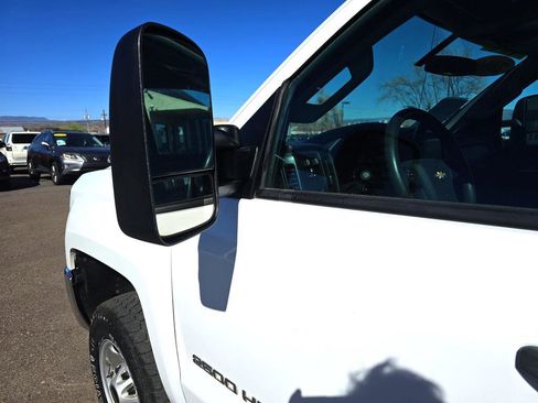 Used 2016 Chevrolet Silverado 2500 W/T image 38