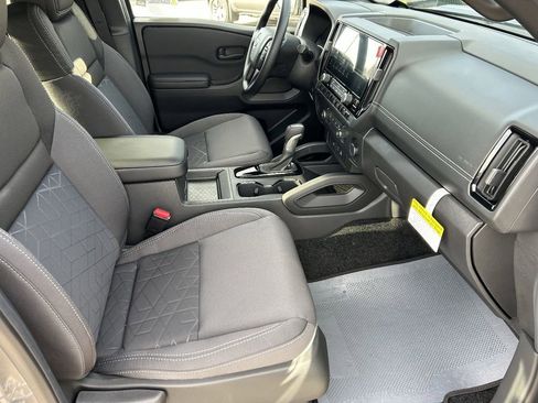 New 2026 Nissan Frontier SV w/ Tow Package image 9