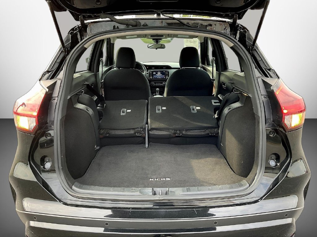 Used 2024 Nissan Kicks SR FWD image 8
