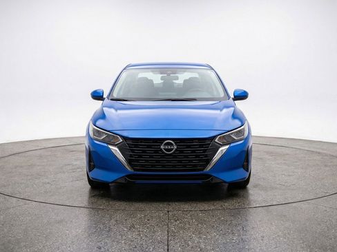 Used 2025 Nissan Sentra SV image 1