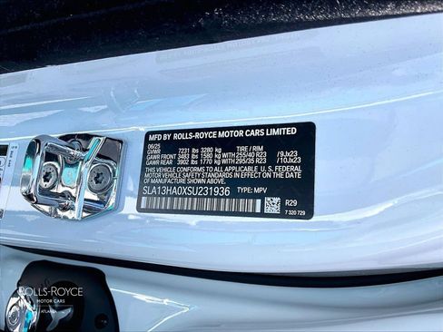 Certified 2025 Rolls-Royce Cullinan AWD/4WD image 29