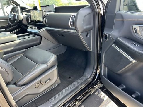 New 2025 Ford Expedition Tremor image 22