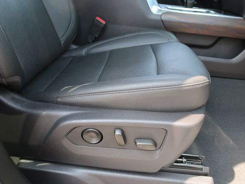 Used 2024 GMC Sierra 1500 SLT w/ SLT Premium Package AWD/4WD image 40